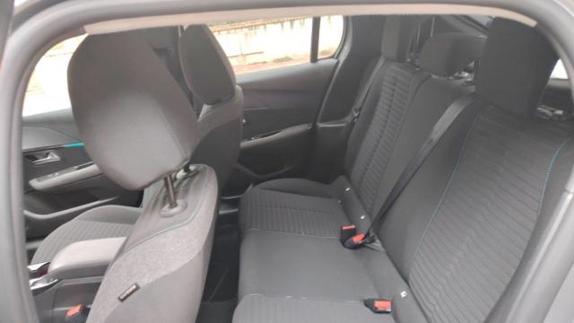 Peugeot 208 image 3