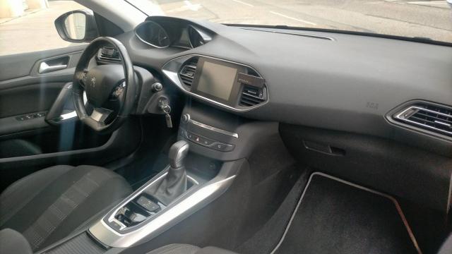 Peugeot 308 image 8