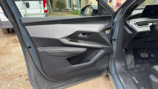 Peugeot 3008 image 3