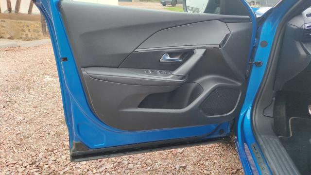 Peugeot 2008 image 6