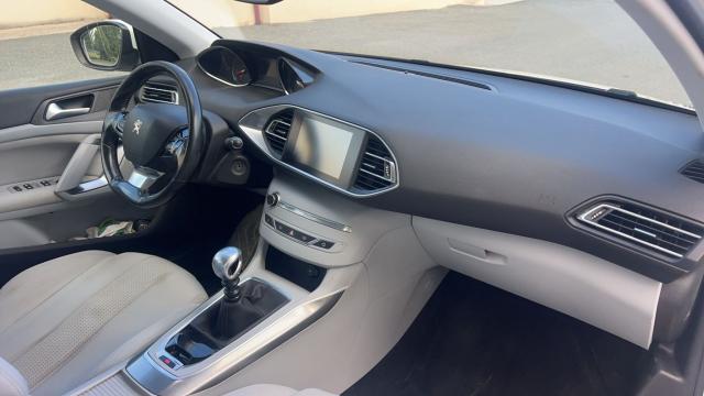 Peugeot 308 image 4