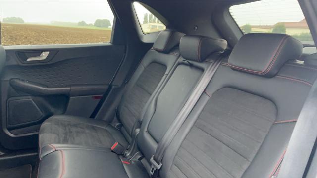 Ford Kuga image 3