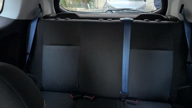 Peugeot 208 image 6