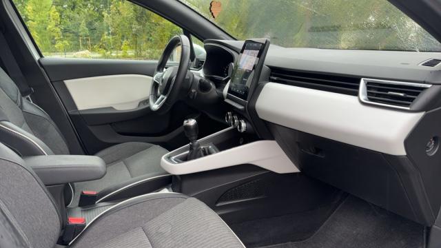 Renault Clio image 6