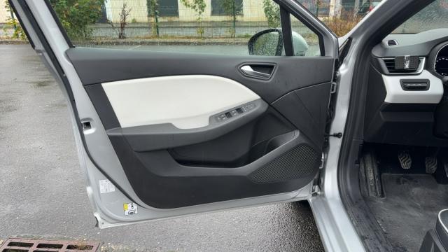 Renault Clio image 4