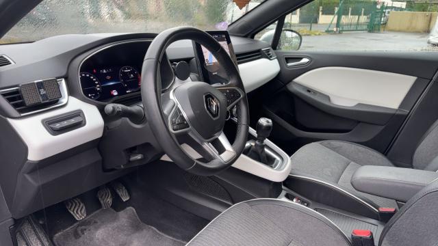 Renault Clio image 9