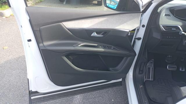 Peugeot 3008 image 5
