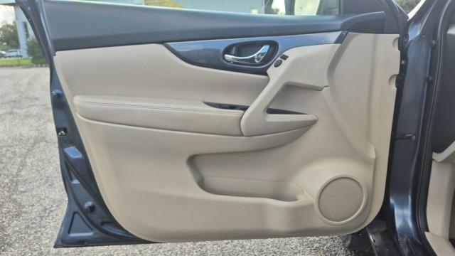 Nissan X-Trail image 7
