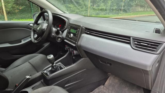 Renault Clio image 2