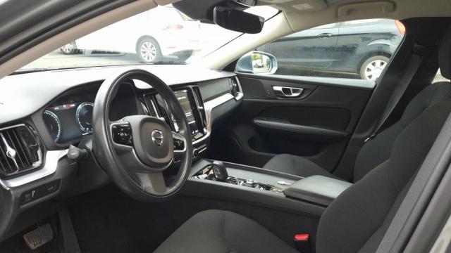 Volvo V60 image 2