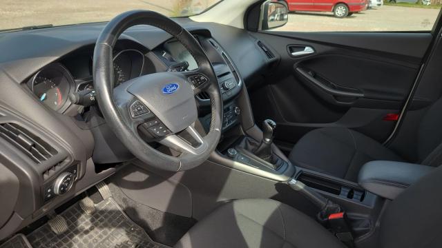 Ford Focus image 4