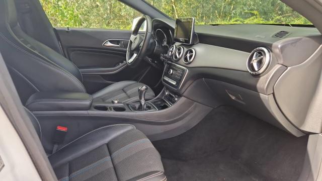 Mercedes Benz Cla Shooting Brake image 1