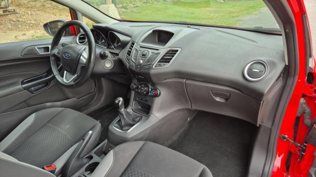 Ford Fiesta image 8
