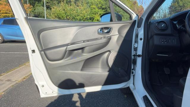 Renault Clio Estate image 4