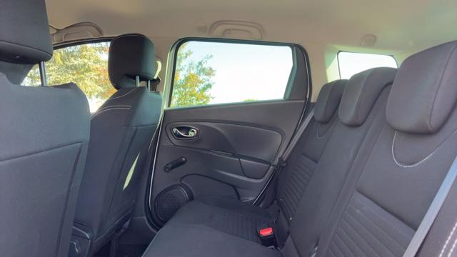 Renault Clio Estate image 8