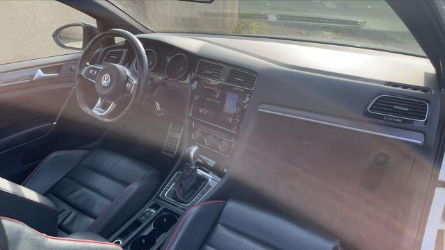 Volkswagen Golf image 9
