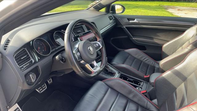 Volkswagen Golf image 2