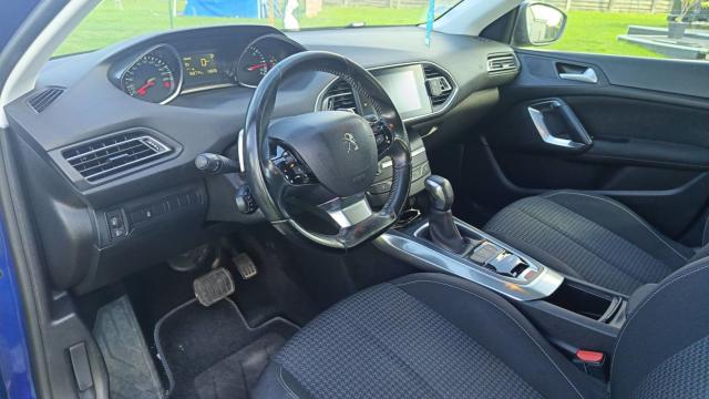 Peugeot 308 image 8