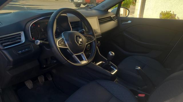 Renault Clio image 9