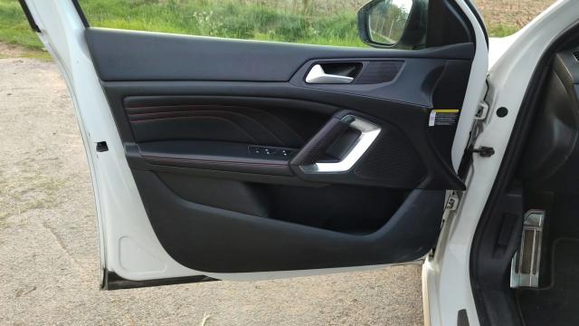 Peugeot 308 image 2