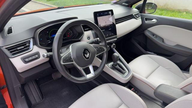 Renault Clio image 8