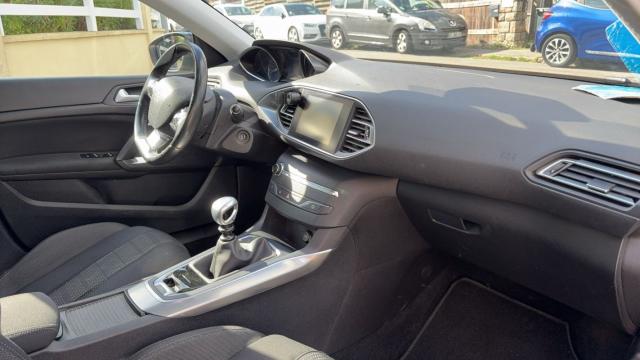 Peugeot 308 image 6