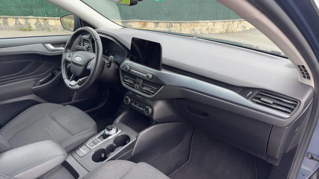 Ford Focus image 9