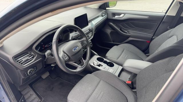 Ford Focus image 6