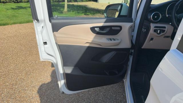 Mercedes Benz Classe V image 6
