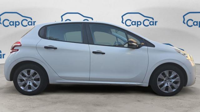 Peugeot 208 image 1