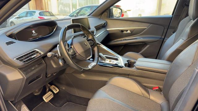 Peugeot 3008 image 1