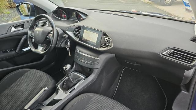 Peugeot 308 image 9