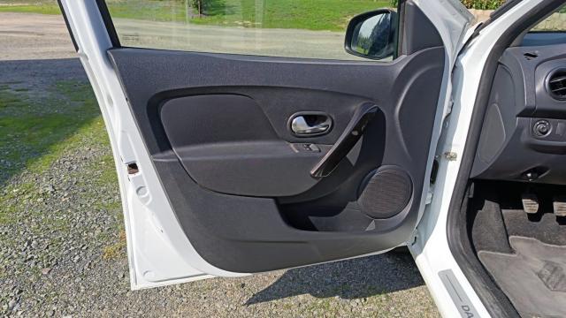 Dacia Sandero image 1