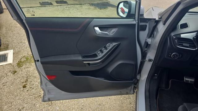 Ford Puma image 8