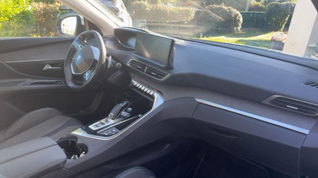 Peugeot 3008 image 9
