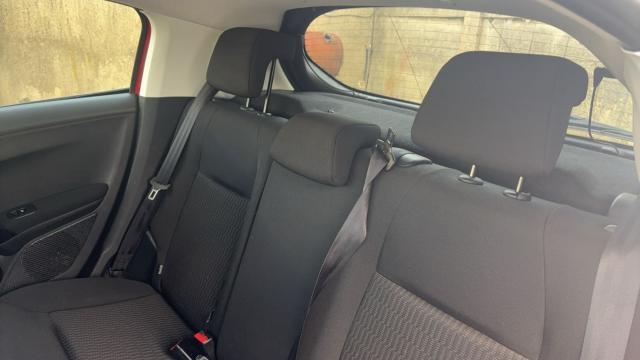 Peugeot 208 image 3