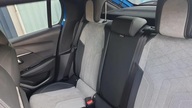 Peugeot E-208 image 6