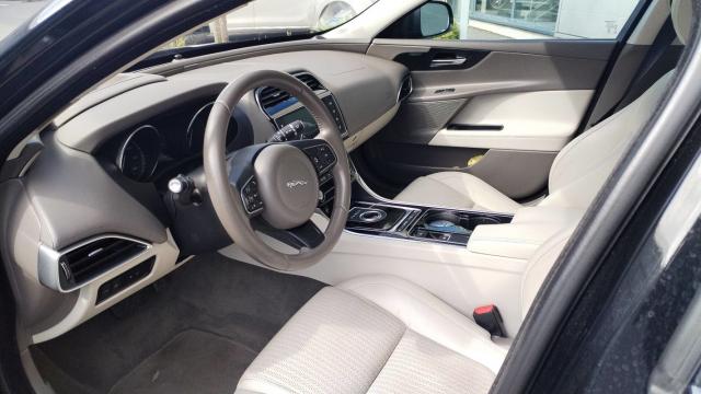Jaguar Xe image 1