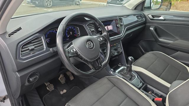 Volkswagen T-Roc image 7