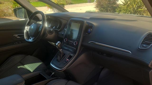 Renault Grand Scénic image 2