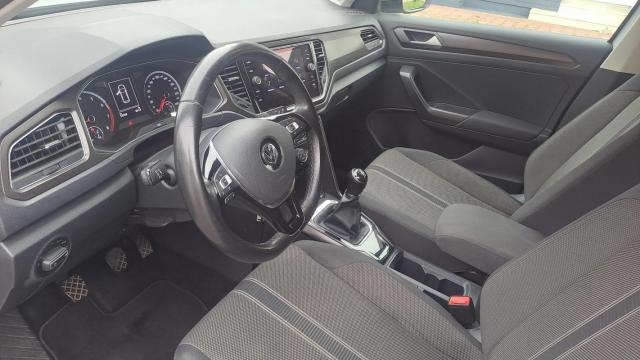 Volkswagen T-Roc image 4