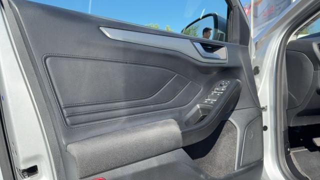 Ford Focus image 6