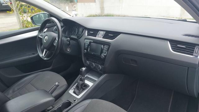 Skoda Octavia image 7