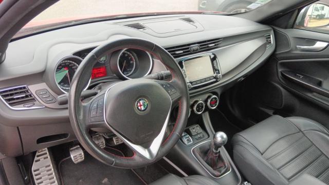 Alfa Romeo Giulietta image 1