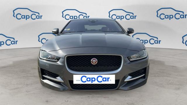 Jaguar Xe image 8
