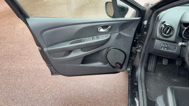 Renault Clio image 9