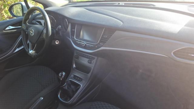 Opel Astra image 6