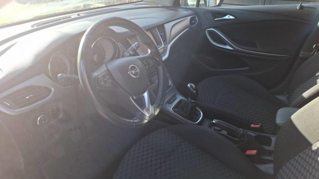 Opel Astra image 8