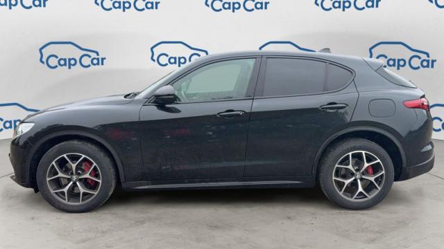 Alfa Romeo Stelvio image 5