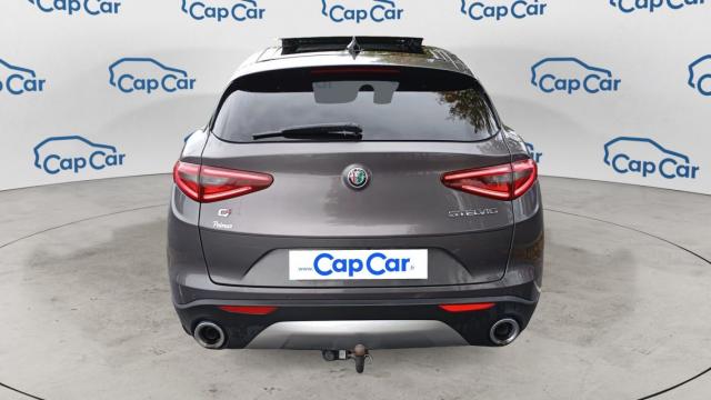 Alfa Romeo Stelvio image 9